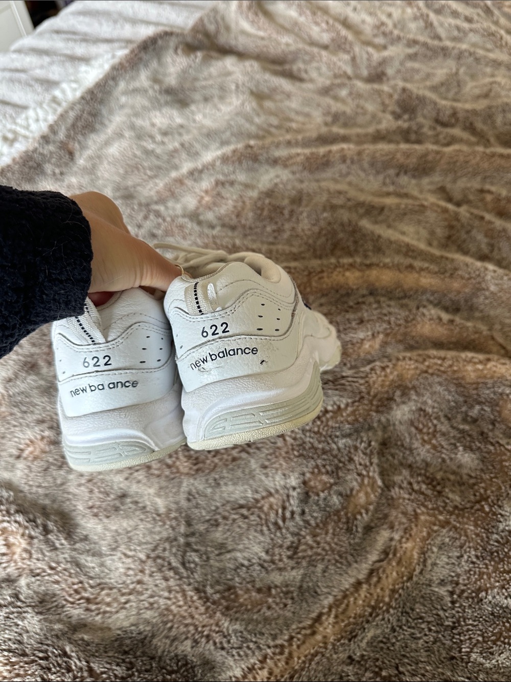 New Balance White 622 Sneakers with Navy 'N' Logo - Picture 5 of 7